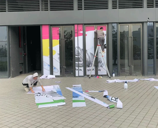 成都廣告噴繪怎么制作？噴繪制作流程有哪些內(nèi)容呢？